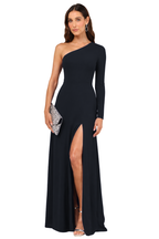 Vestido Largo Elegante Un Hombro Con Abertura Lateral Manga Larga